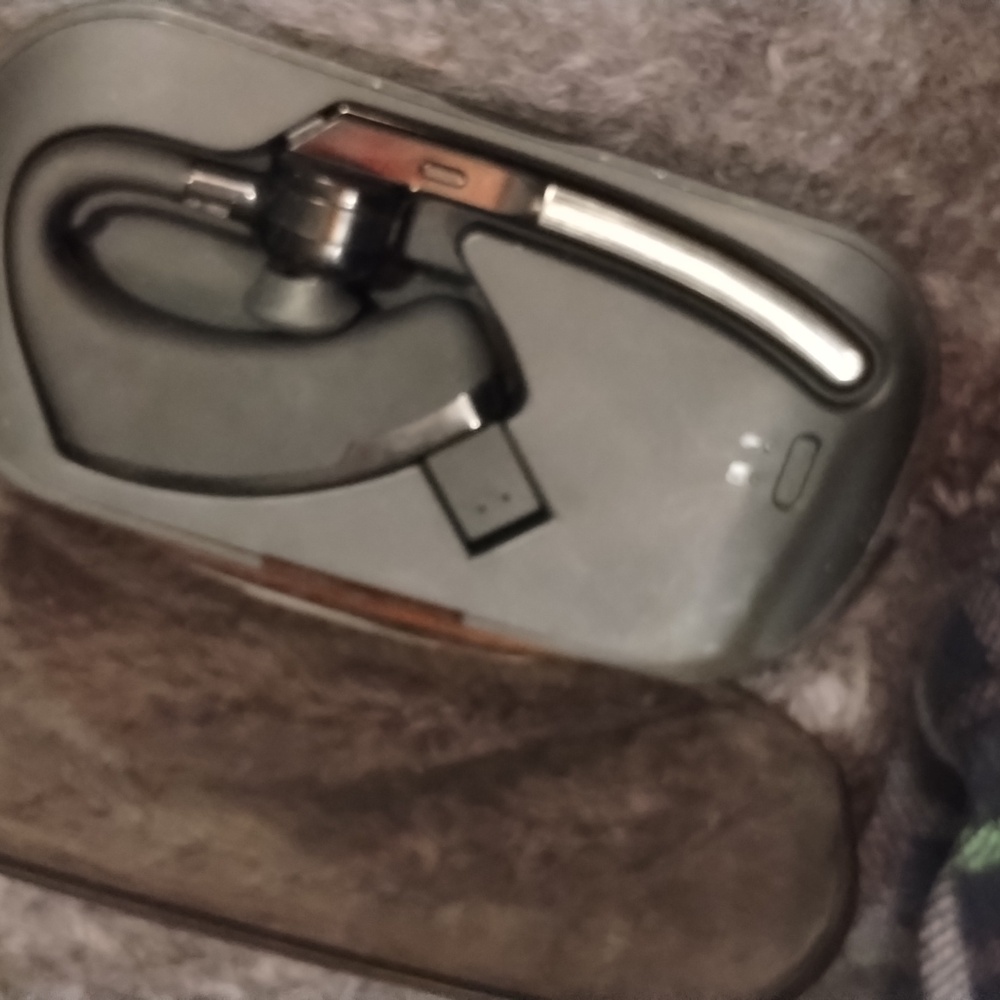 Bluetooth earbud